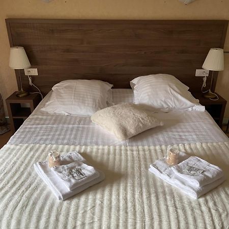Hotel Du Commerce Semur-en-Auxois Zewnętrze zdjęcie